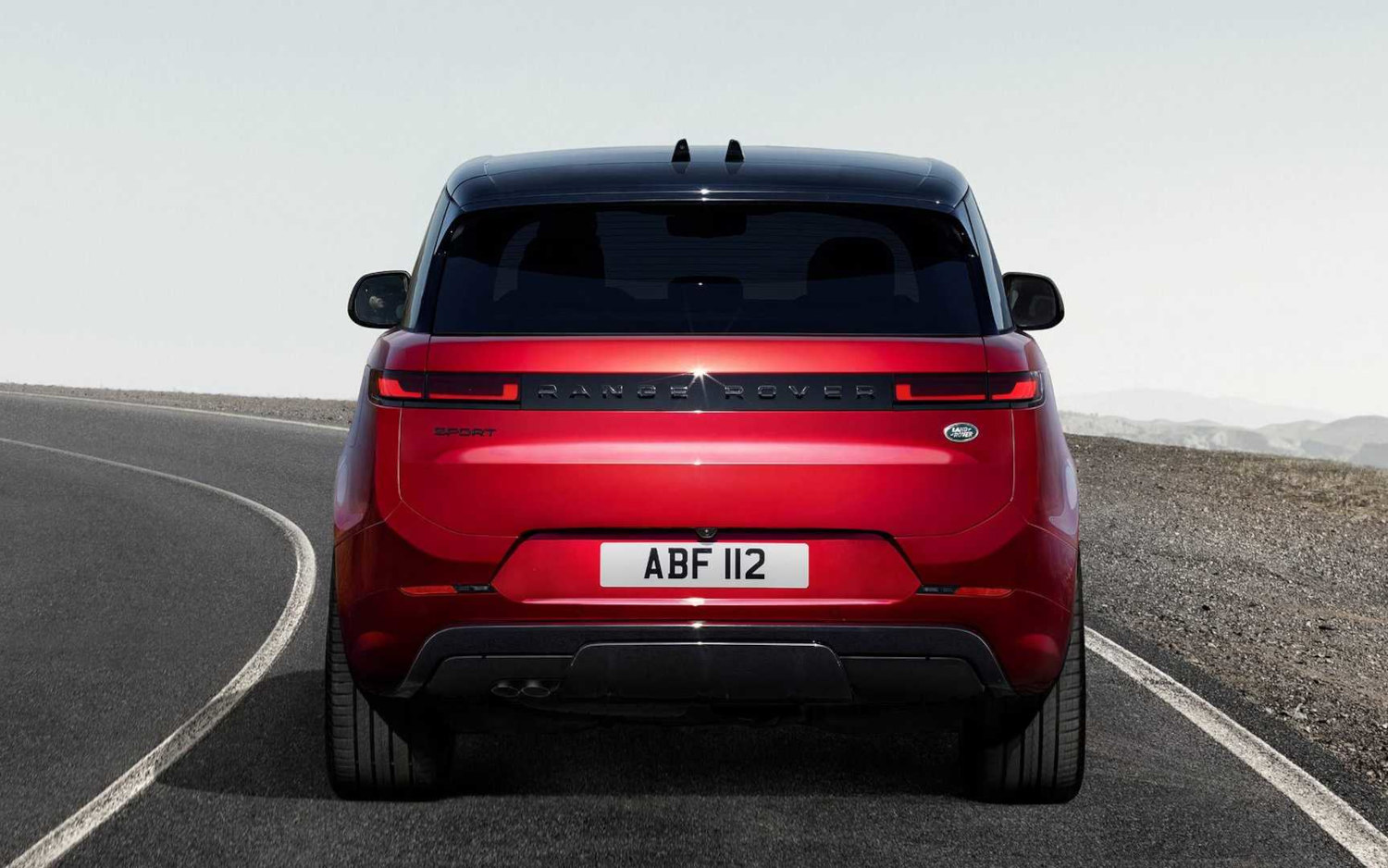 Comparison Land Rover Range Rover Velar SVAD 2020 vs Land Rover